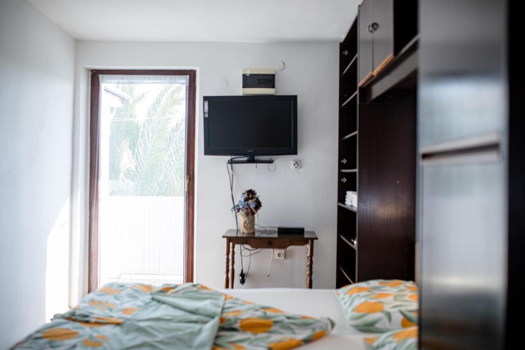 Jug Apartman