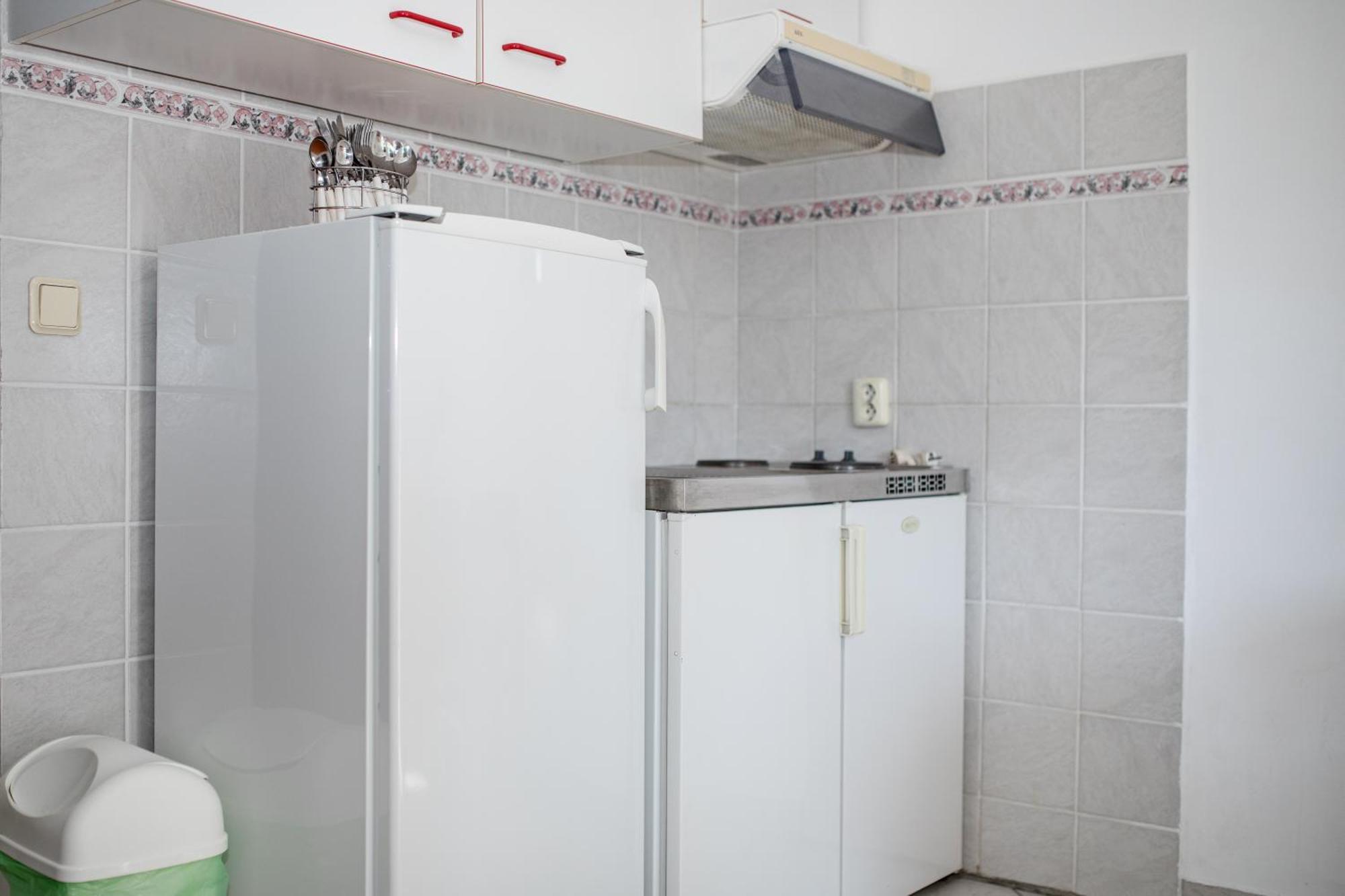 Jug Apartman Lopar