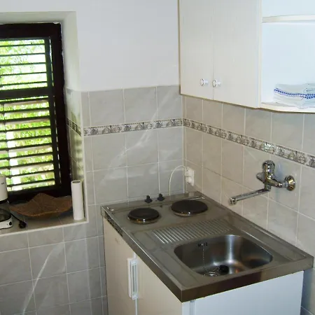 Apartments Jug Lopar Exterior photo