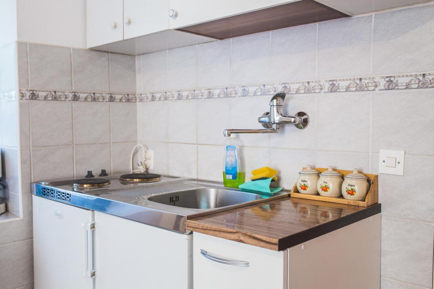 Apartment Jug Lopar